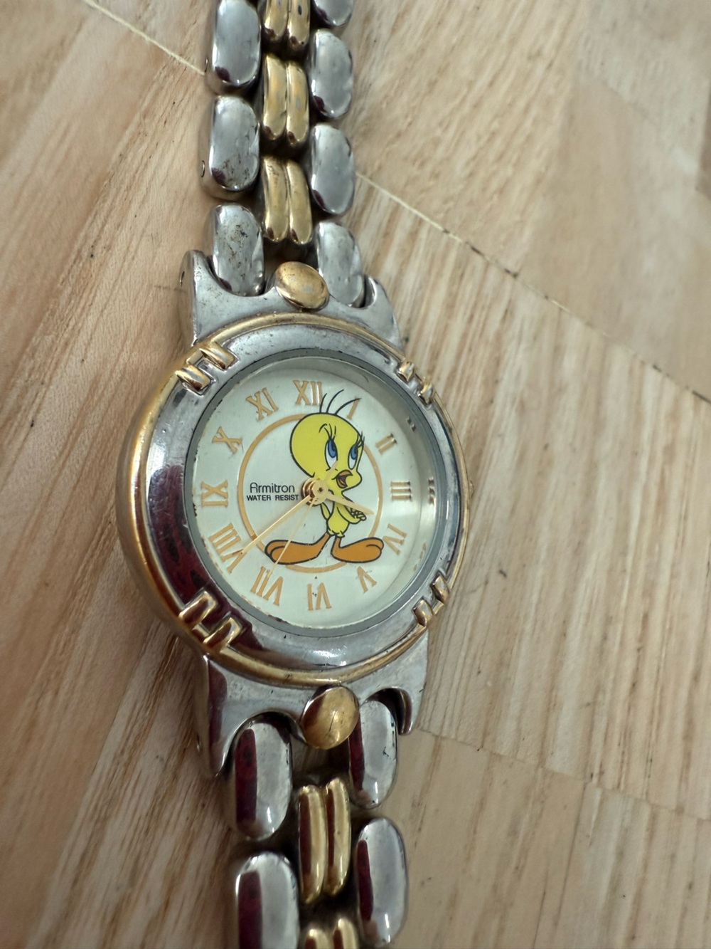 Warner bros Armitron ladies tweety two tone watch NEW BATTERY